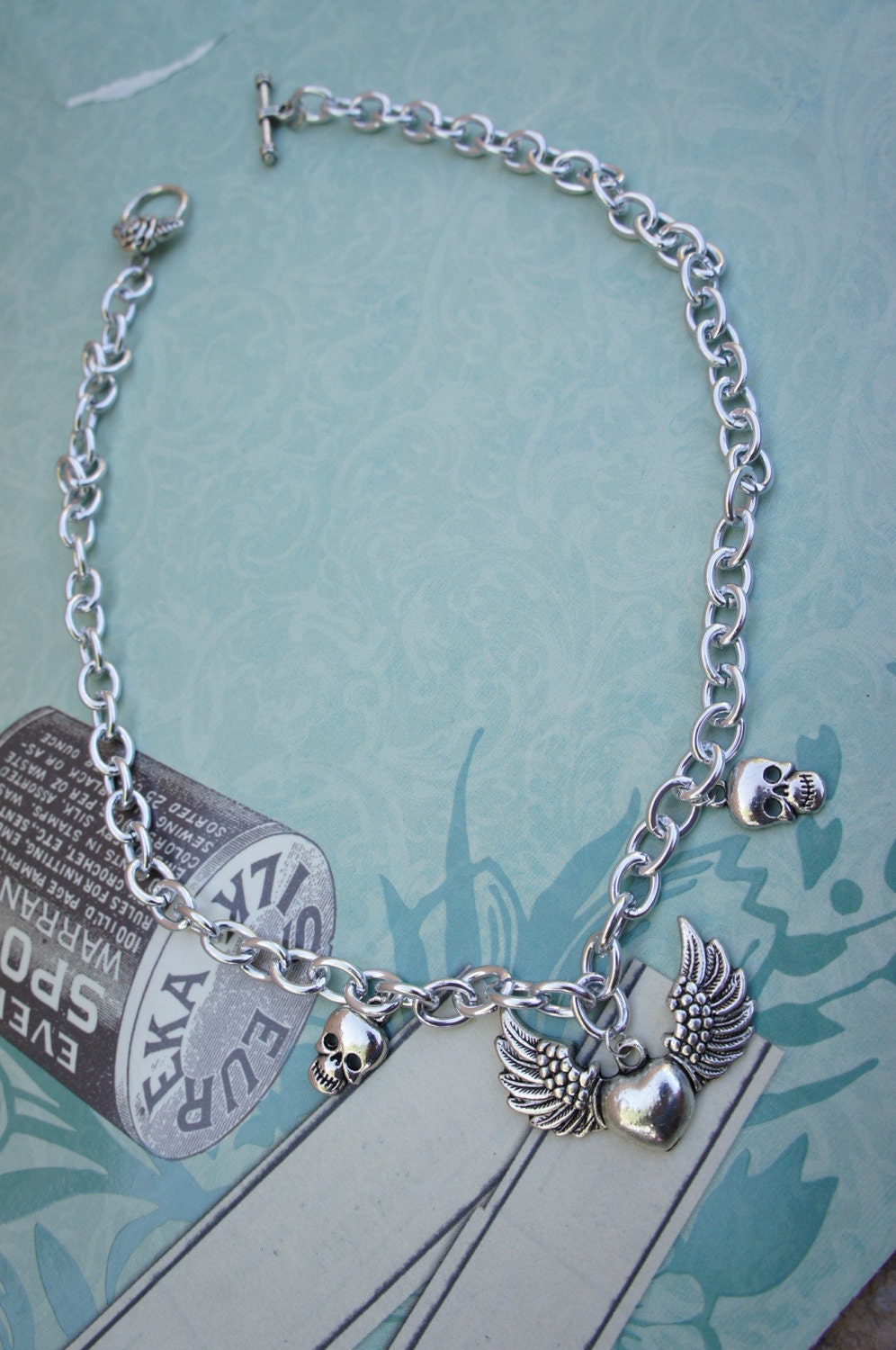 Olivia Paige - Silver heart skulls rockabilly necklace