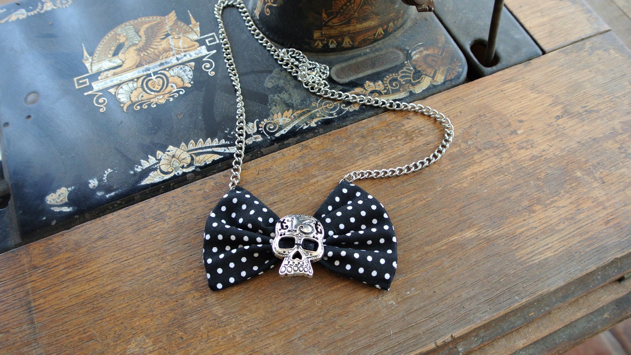 Olivia Paige- Black vintage Polka dot necklace Pin up rockabilly Sugar skull 13