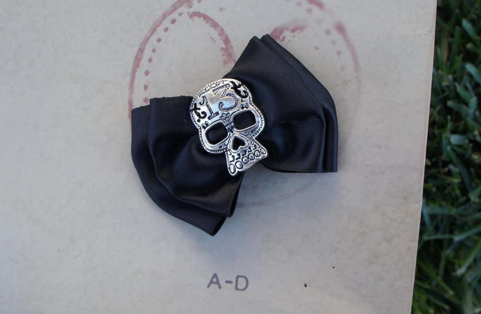 Olivia Paige - Black Satin glamour sugar skull skeleton bow goth gothic Hair clip
