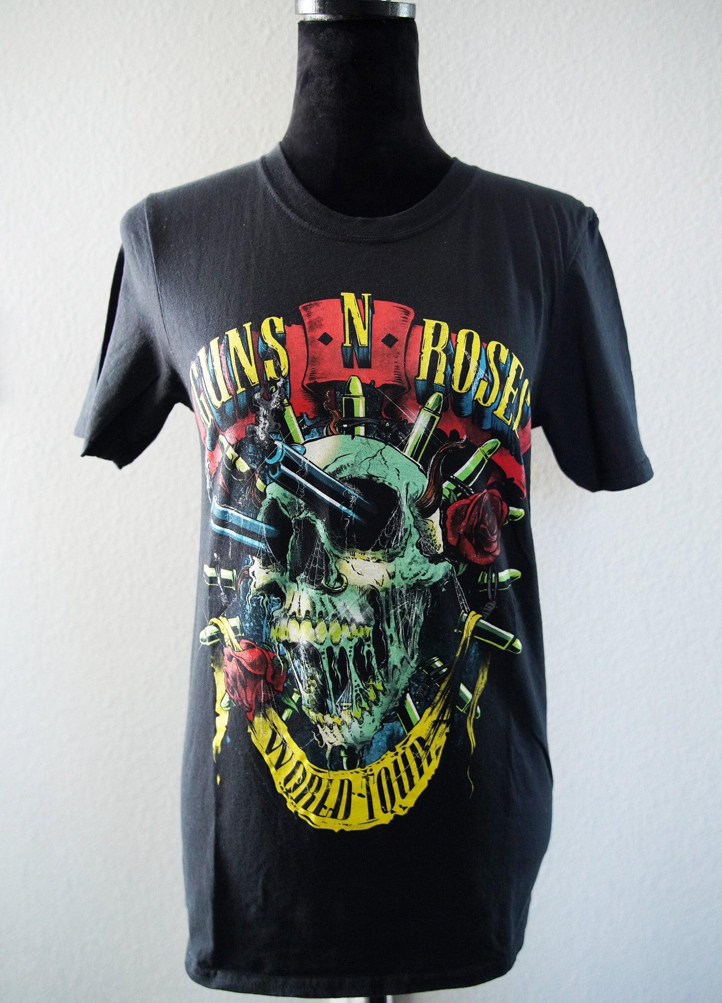 Olivia Paige -  Vintage Guns N' Roses  Tour concert shirt  tee  Las Vegas