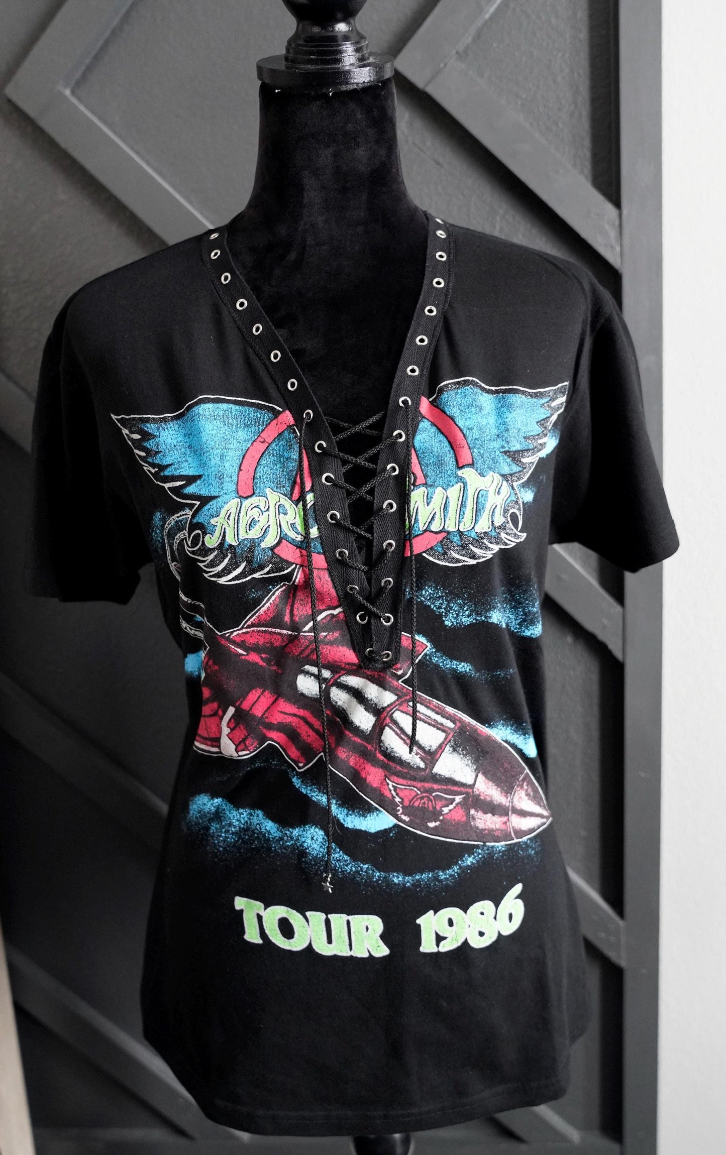 Aerosmith Lace-Up Band Tee: 1986 Concert Shirt