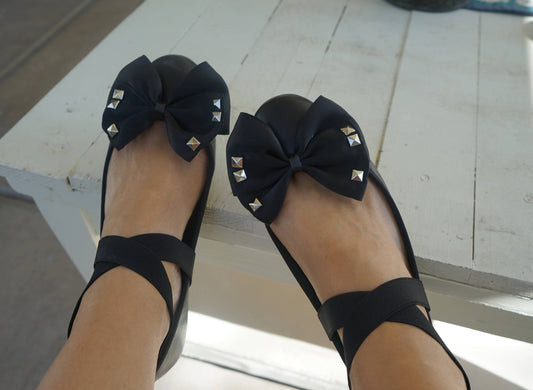 Olivia Paige - Pin up style pyramids satin bows Shoe clips for  flats