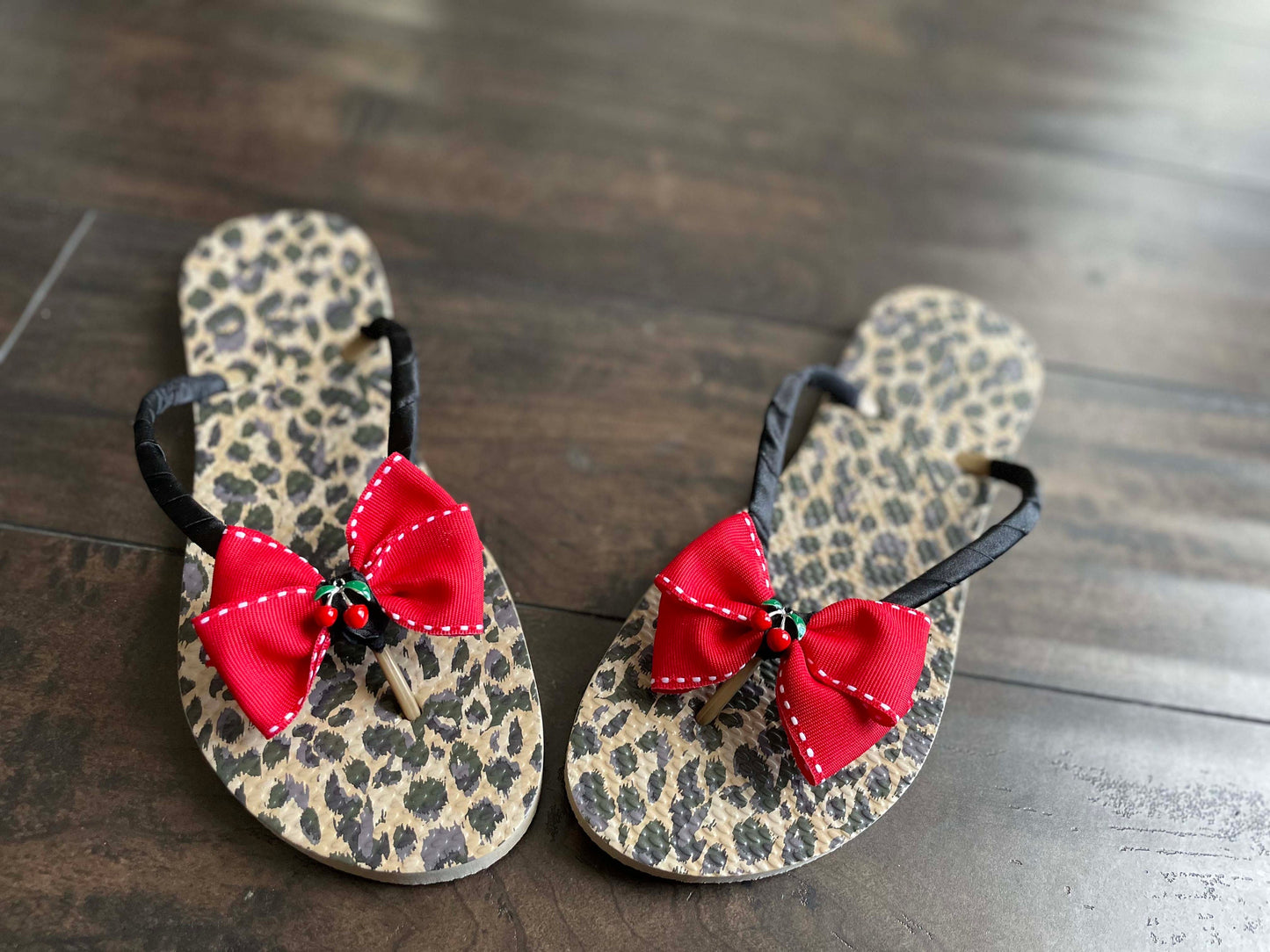 Leopard Flip Flops: Pin Up Rockabilly Cherry Bow Shoes