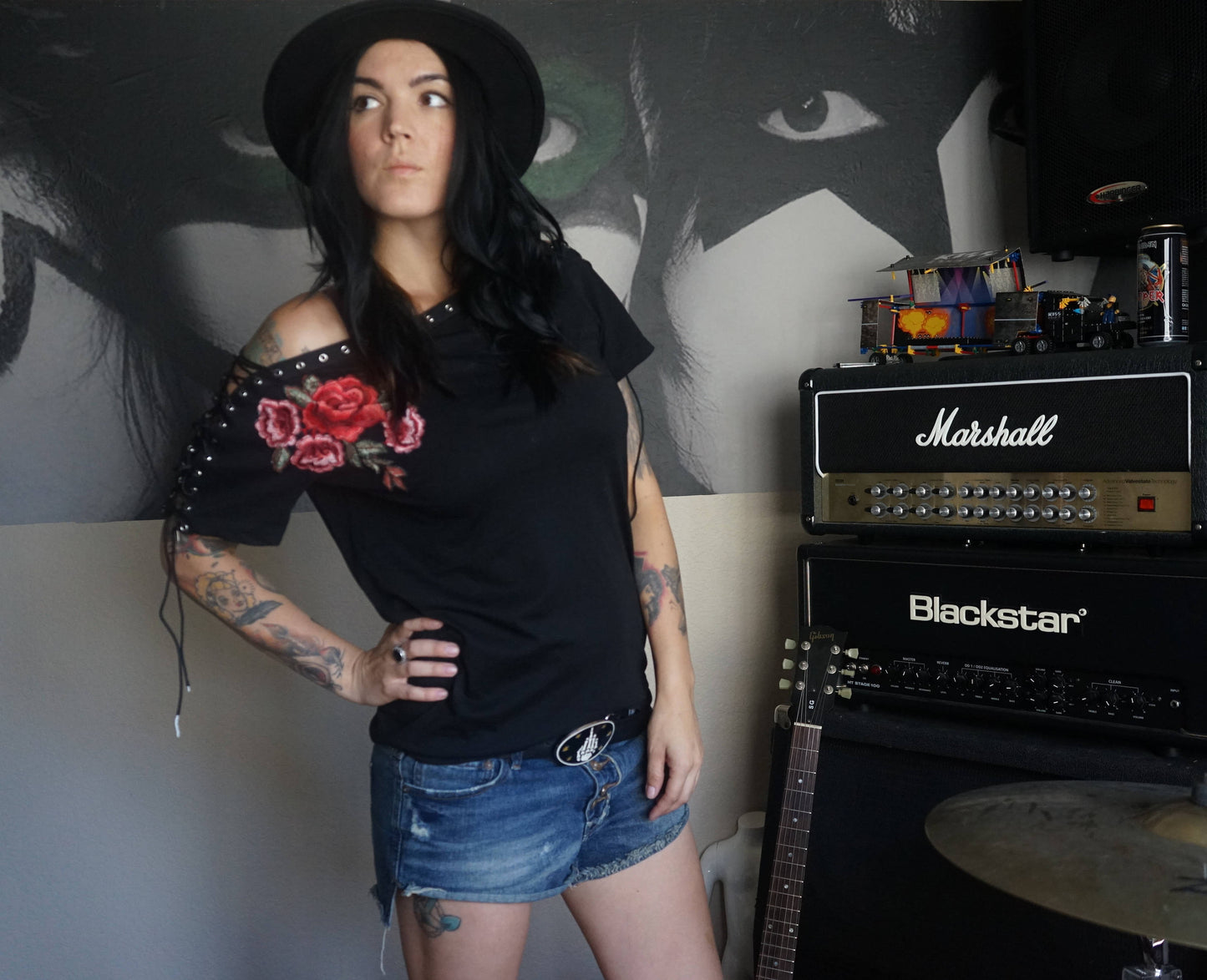 Embroidered Rose Applique Tank Top: Eyelet Lacing Pin Up Rockabilly Shirt