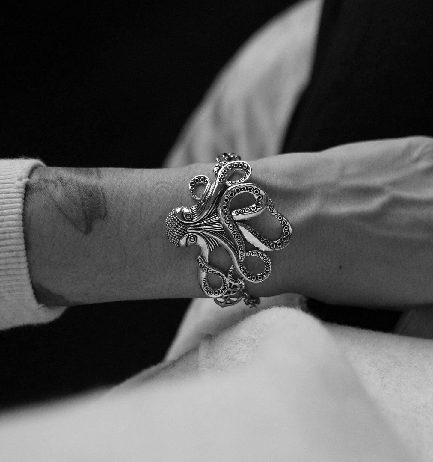 Olivia Paige -Steampunk Silver Rockabilly octopus bracelet with anchor