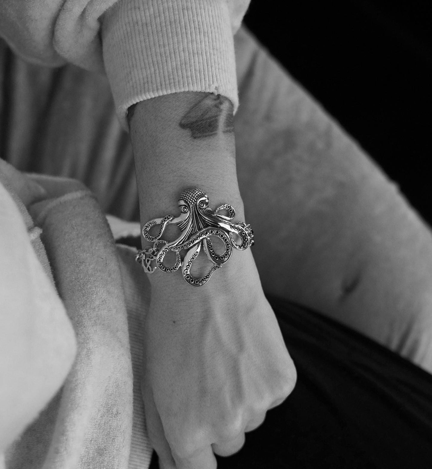 Olivia Paige -Steampunk Silver Rockabilly octopus bracelet with anchor