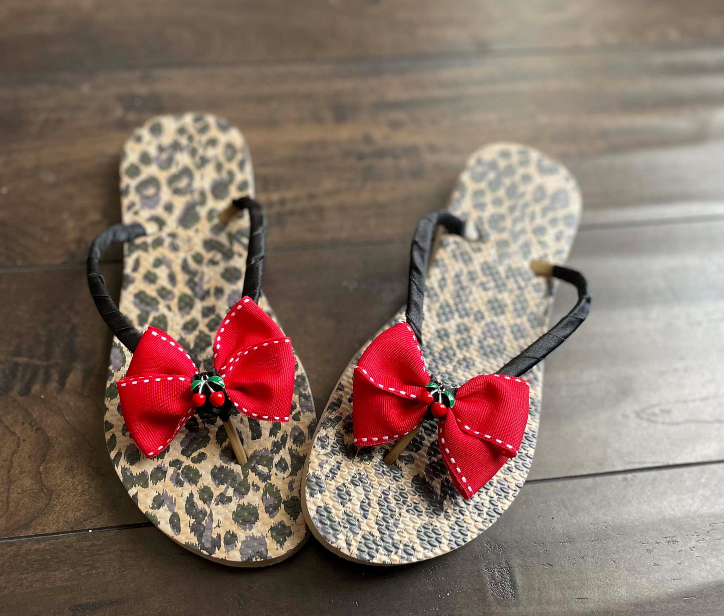 Leopard Flip Flops: Pin Up Rockabilly Cherry Bow Shoes
