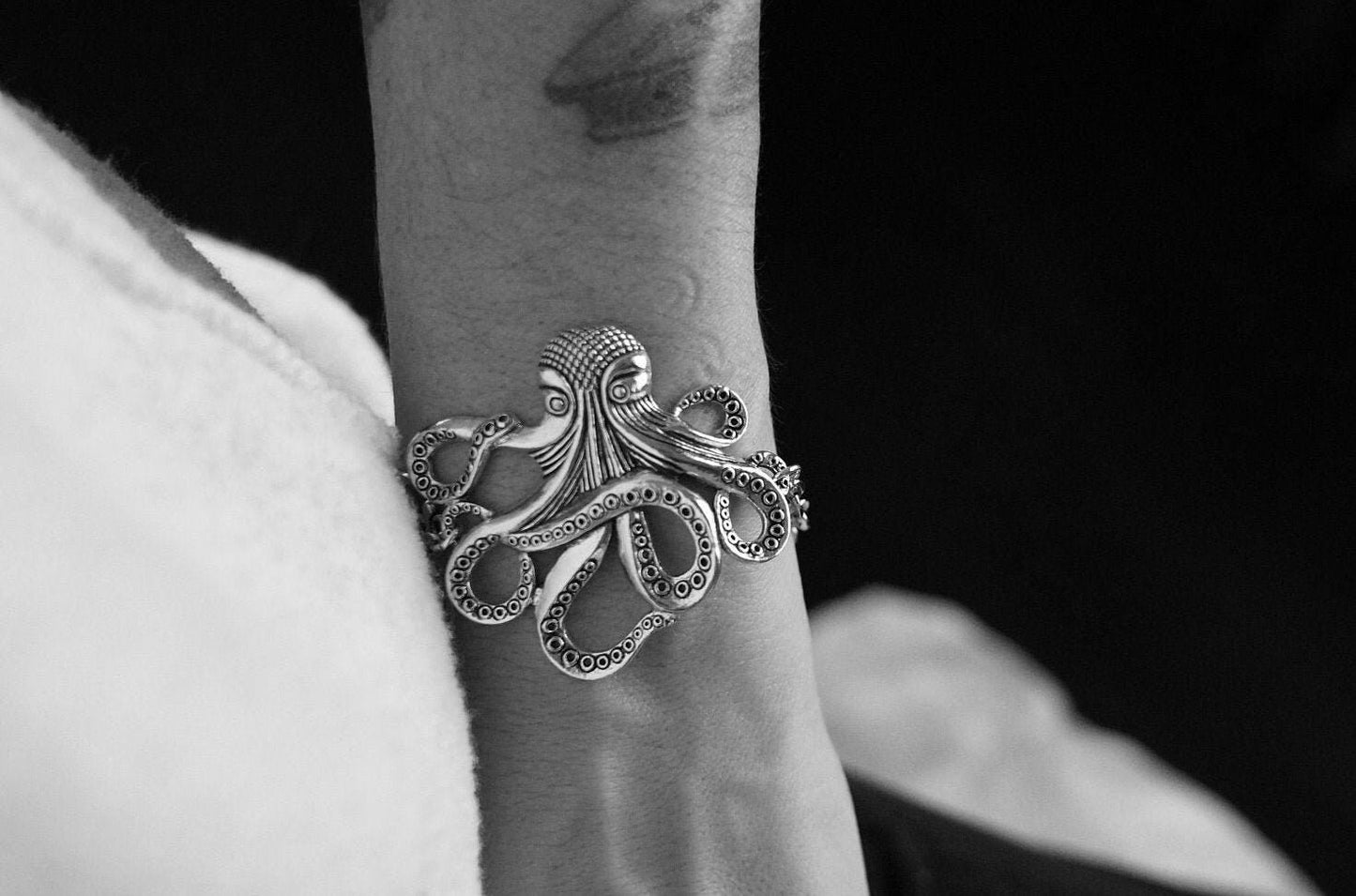 Olivia Paige -Steampunk Silver Rockabilly octopus bracelet with anchor